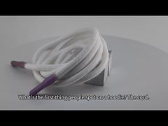 Cordón elástico ajustable personalizado renovable negro hueco con punta de silicona serigrafiada para ti