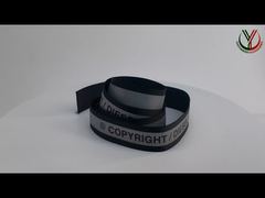 Vea por qué elija prendas que utilicen una banda elástica antideslizante con un logotipo de silicona brillante impreso personalizado