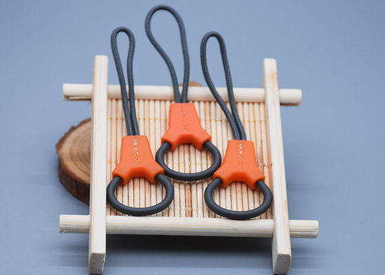 2 colores Logo Plastic Zipper Pull Polyester de encargo para la ropa