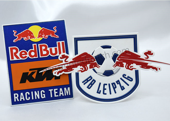 El hierro uniforme en remiendo Applique el ODM bordado por encargo de los remiendos